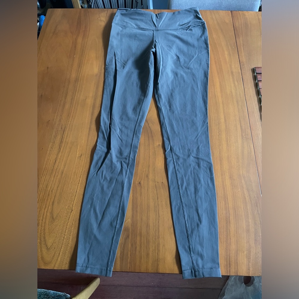 Nike gray leggings